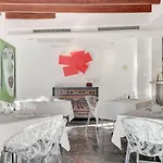 Desbrull Bed & Breakfast