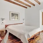 Bed & Breakfast Desbrull 4*