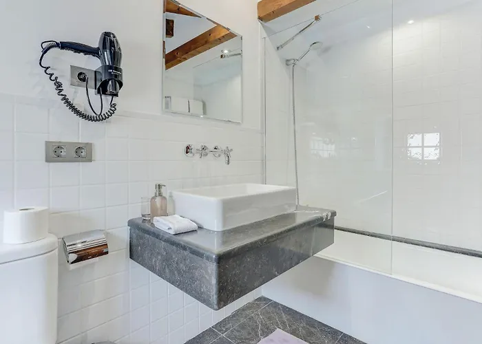 Bed and breakfast Desbrull 4*