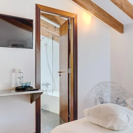 Desbrull Bed and Breakfast 4*