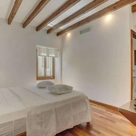 Bed & Breakfast Desbrull