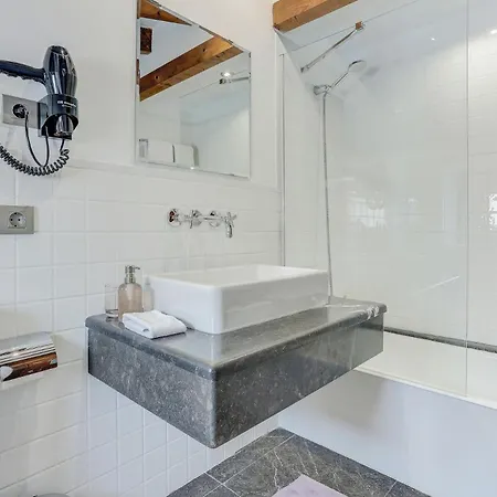 Bed and Breakfast Desbrull 4*