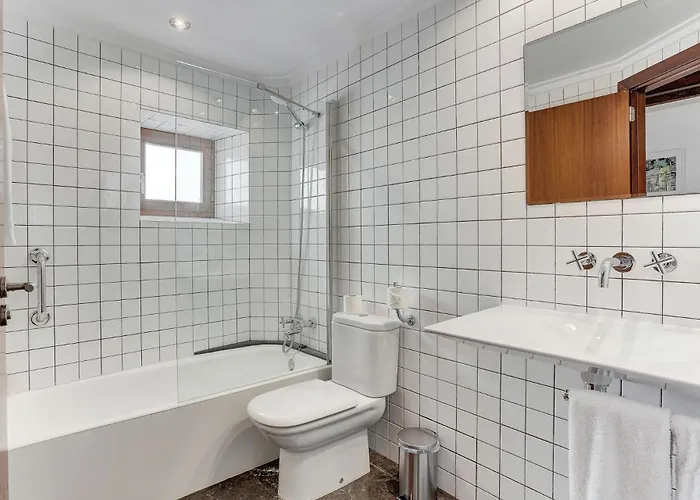 Bed & Breakfast Desbrull 4*